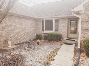 5025 W Edwards Ave in Indianapolis, IN - Building Photo - Building Photo