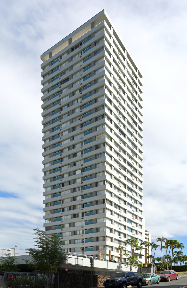 Five Regents in Honolulu, HI - Foto de edificio - Building Photo