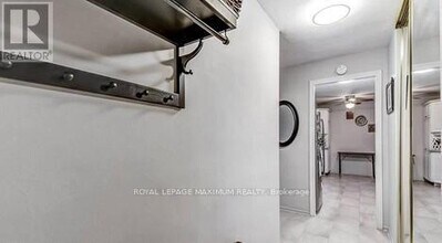 61-1961 Richview Rd in Toronto, ON - Building Photo - Building Photo