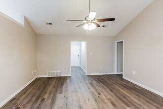 9163 Bentley Woods Dr in Southaven, MS - Building Photo - Building Photo