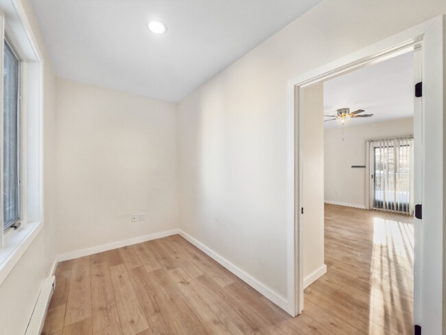 8 Colby St in Lawrence, MA - Foto de edificio - Building Photo