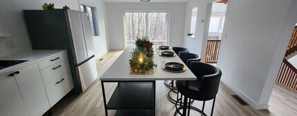 41 Breeds Hill Pl in Wilton, CT - Foto de edificio - Building Photo