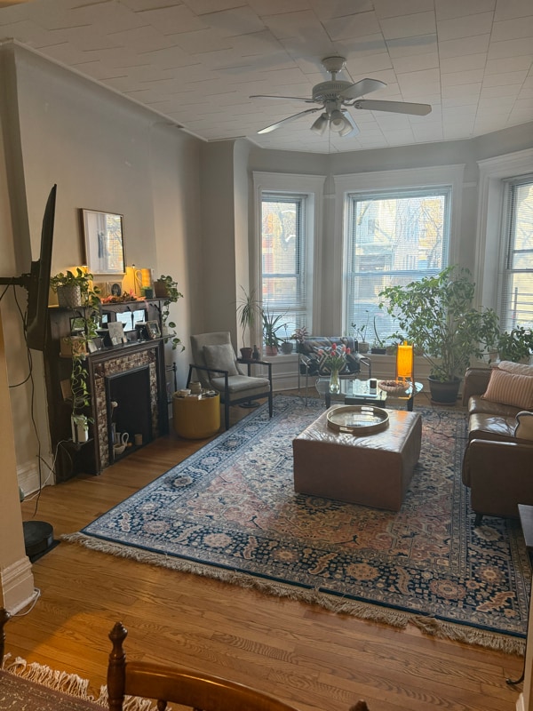 2057 N Sheffield Ave in Chicago, IL - Building Photo - Building Photo