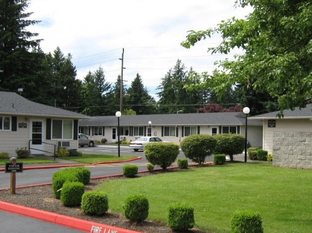 Powell Plaza I and II in Portland, OR - Building Photo - Building Photo