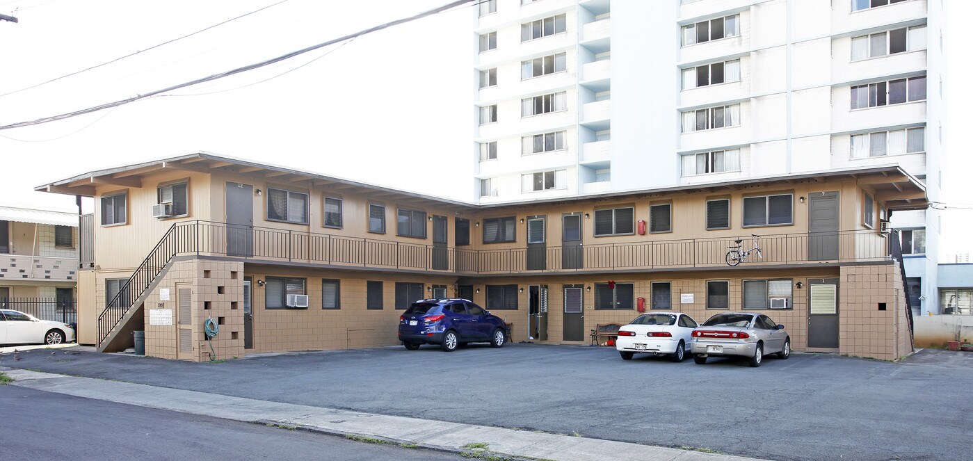 1207 Matlock Ave in Honolulu, HI - Building Photo