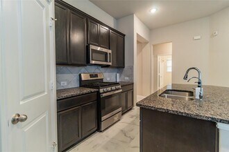 8918 Hartford River Ln in Richmond, TX - Building Photo - Building Photo