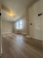 26 Van Ness Ter, Unit 2 in Maplewood, NJ - Foto de edificio - Building Photo