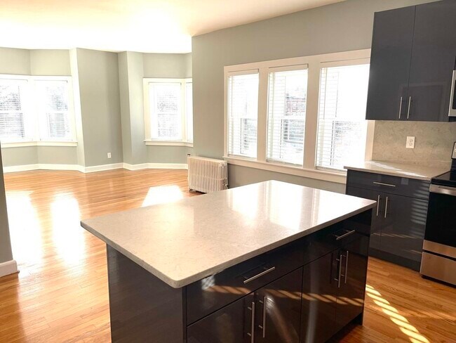 3 Englewood Ave in Brookline, MA - Building Photo - Building Photo