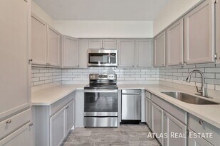 2530 N 17th Way in Phoenix, AZ - Building Photo