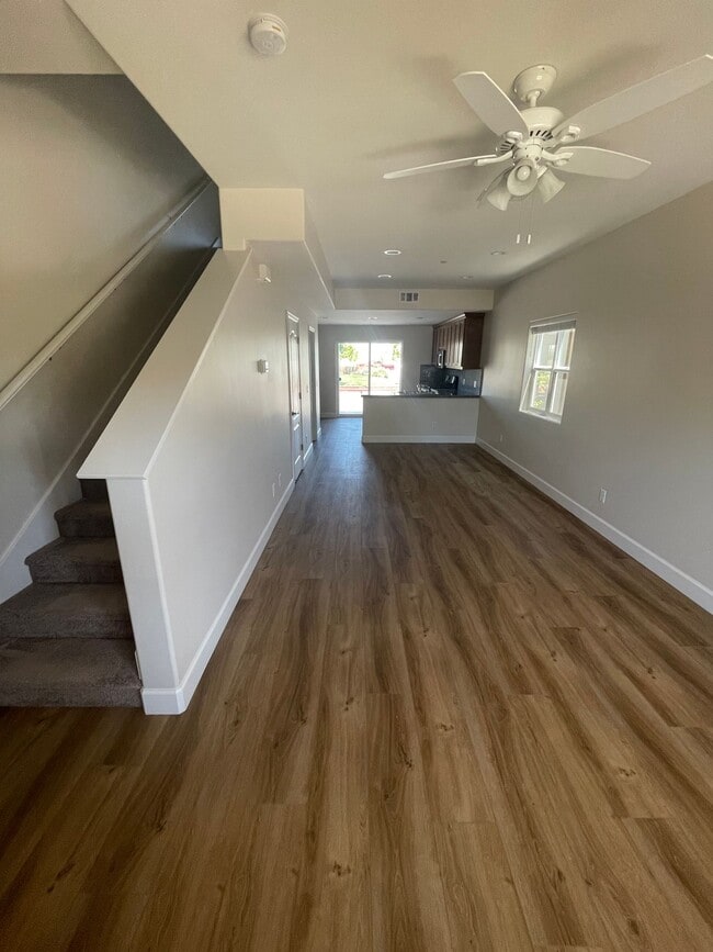 1060 South St in Hollister, CA - Building Photo - Building Photo
