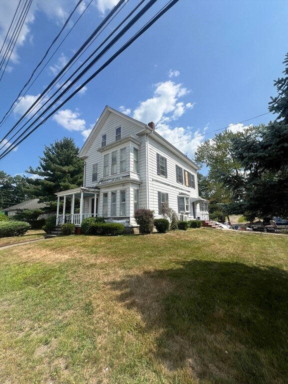 1003 Crescent St in Brockton, MA - Building Photo - Building Photo