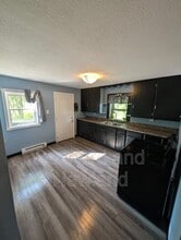 2149 Potts Ln in Zanesville, OH - Foto de edificio - Building Photo