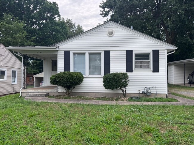property at 2123 Madison St