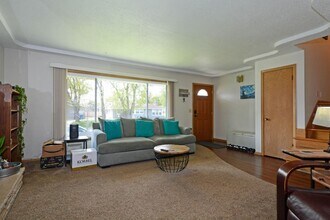 602 E 73rd St in Richfield, MN - Building Photo - Building Photo