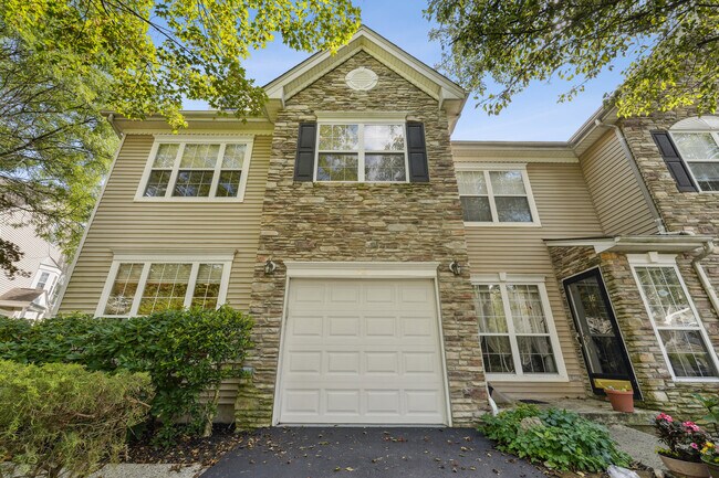 14 Cannon Ct in Bernards, NJ - Building Photo - Building Photo