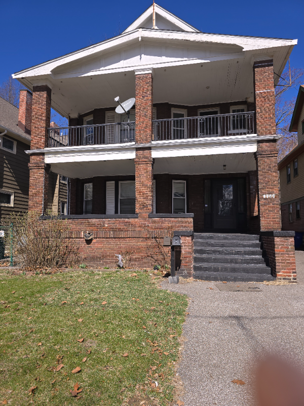property at 8103 Whitethorn Ave