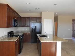 7515 Dancing Breeze Ct in Las Vegas, NV - Building Photo - Building Photo