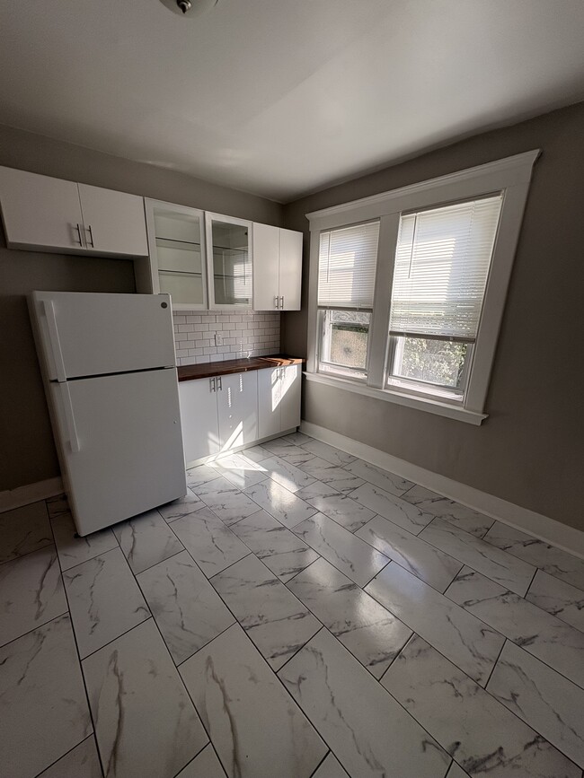 208 Maple St, Unit 3