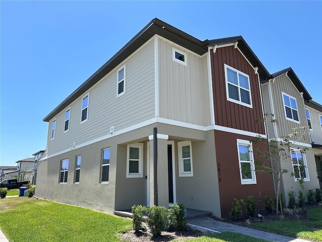 property at 3870 Knotty Pne St