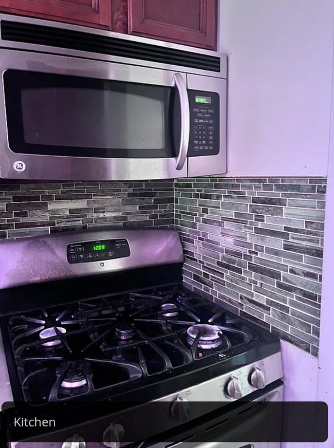 8520 Lakewood Ave in Gary, IN - Building Photo - Building Photo