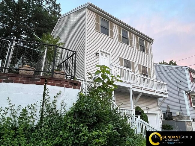 property at 118 Montclair Ave