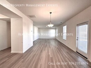 3415 Selwyn Landing Dr in Charlotte, NC - Building Photo - Building Photo