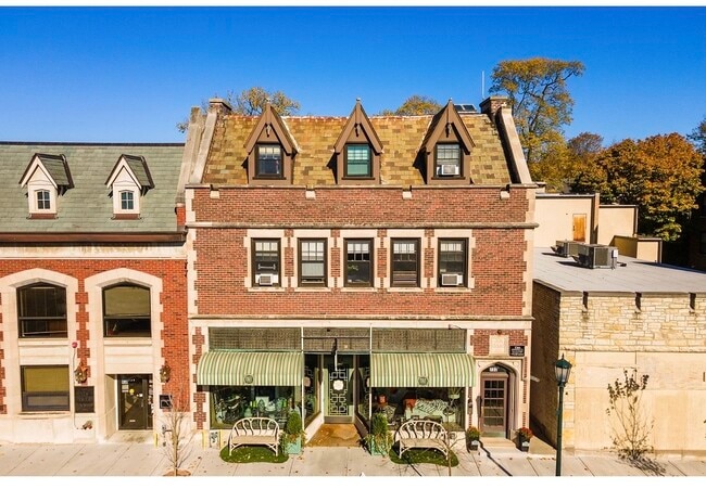 property at 733 Elm St