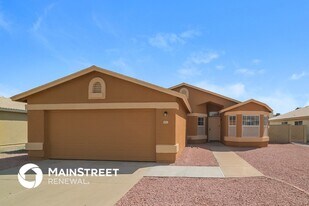 9017 W Cambridge Ave in Phoenix, AZ - Building Photo