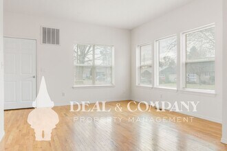 6017 N Syracuse St-Unit -6017 in Portland, OR - Building Photo - Building Photo