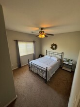 12419 Schooner Beach Dr in Bakersfield, CA - Building Photo - Building Photo