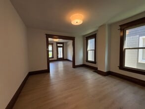 67 E Maynard Ave in Columbus, OH - Building Photo - Building Photo