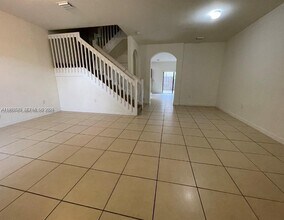 15071 SW 116th St in Miami, FL - Building Photo - Building Photo