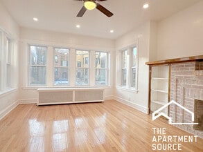 5713 N Talman Ave, Unit 1 in Chicago, IL - Building Photo - Building Photo