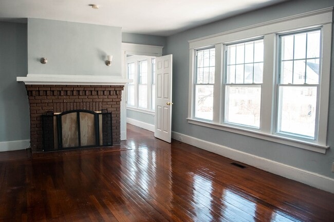 1551 Ella T Grasso Blvd in New Haven, CT - Building Photo - Building Photo