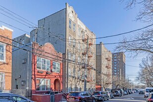 1036 Manor Ave in Bronx, NY - Building Photo