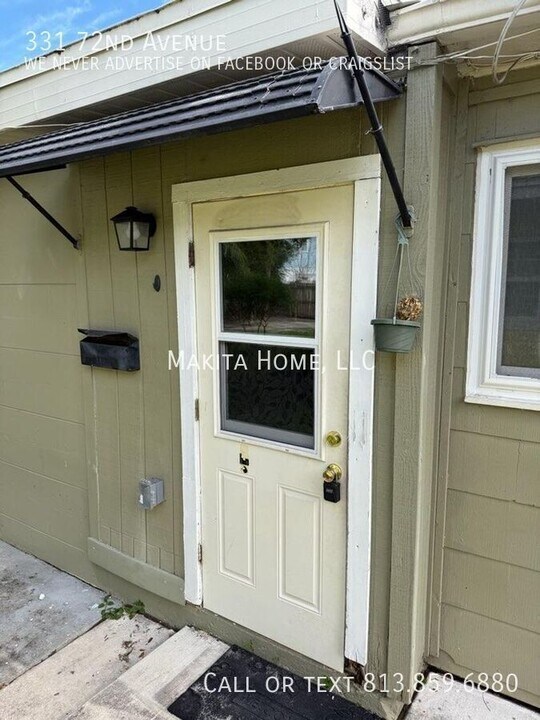 331 72nd Ave in St Pete Beach, FL - Building Photo