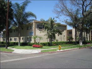 Lemonwood Court Apartments in Garden Grove, CA - Building Photo - Building Photo