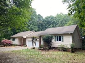 148 Purple Finch Ln in Mooresville, NC - Building Photo