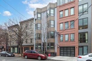 367 2nd St in Jersey City, NJ - Building Photo