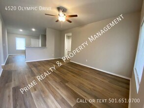4520 Olympic Dr in Benton, AR - Foto de edificio - Building Photo