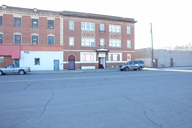 211 S Cedar St in Spokane, WA - Building Photo - Building Photo