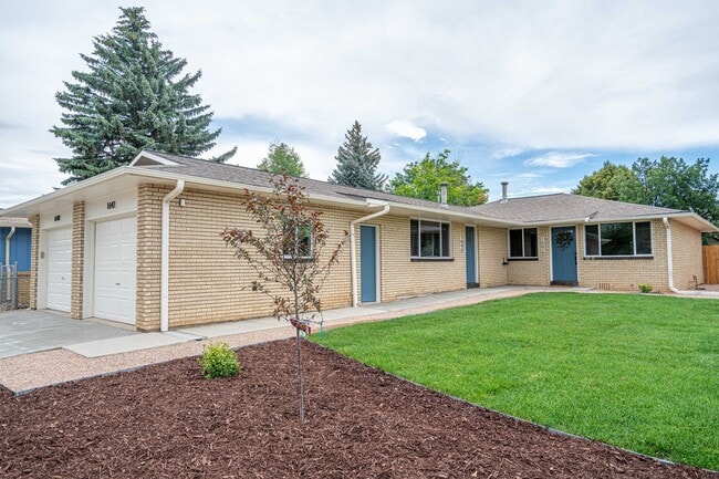 1636 Cheyenne Ave in Loveland, CO - Building Photo - Building Photo