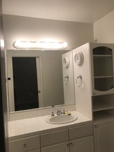 440 Veteran Ave, Unit 407 in Los Angeles, CA - Building Photo - Building Photo