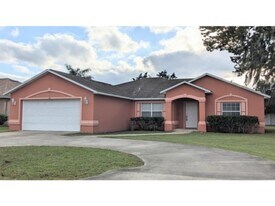 166 Barrington Dr in Palm Coast, FL - Building Photo