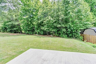245 Hartwood Lake Ln in Greer, SC - Building Photo - Building Photo