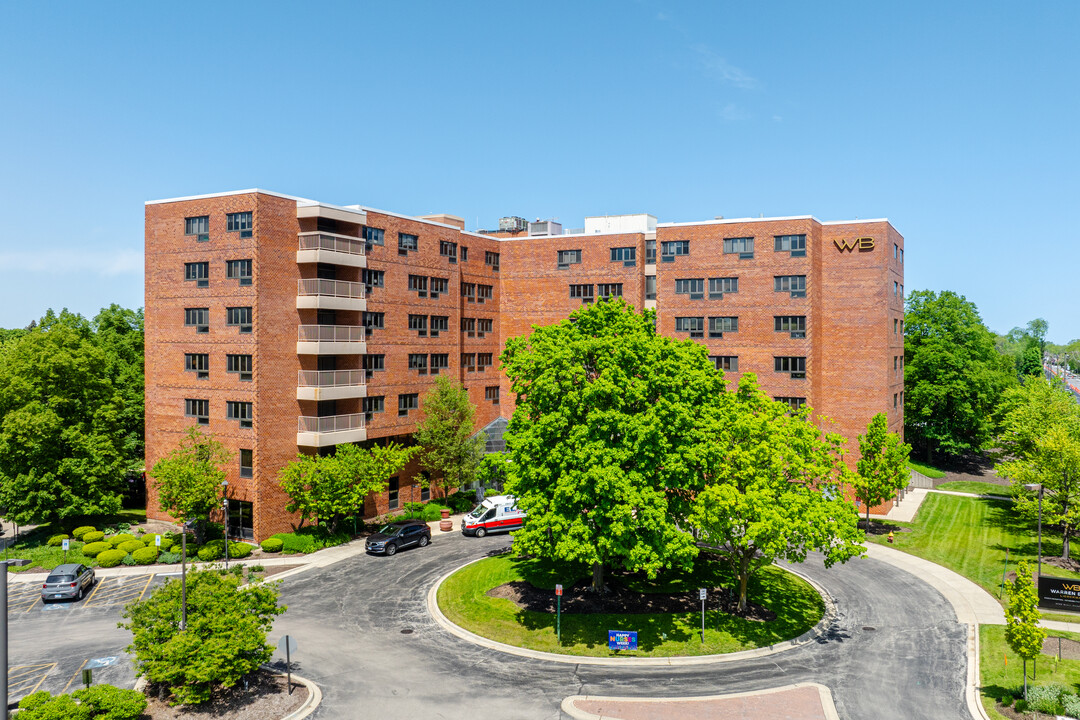 Gross Point Elderly Housing in Skokie, IL - Building Photo