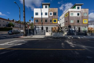 5407 N Huntington St in Los Angeles, CA - Building Photo - Building Photo