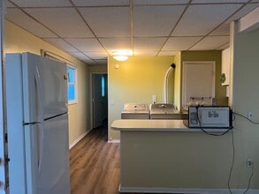 8 Vine Ln in Johnson City, TN - Building Photo - Building Photo