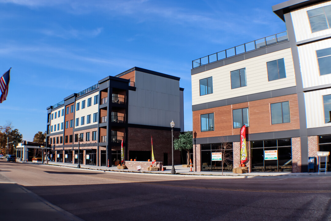 Station on Main in Edwardsville, IL - Foto de edificio