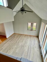 21 Hampstead Rd in Salem, NH - Foto de edificio - Building Photo